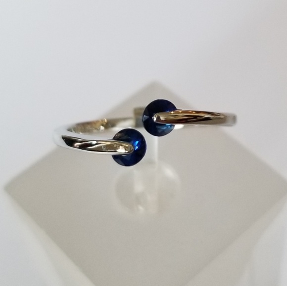 Delicate 18k Ring